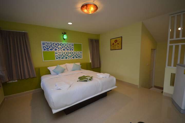 Room 7 of 60