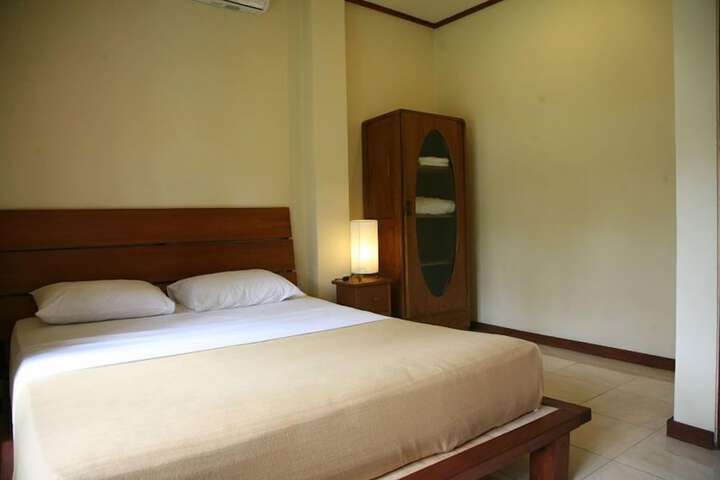 Room 14 of 65