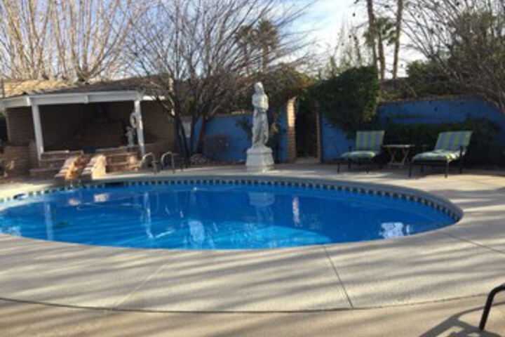 Pool 19 of 22