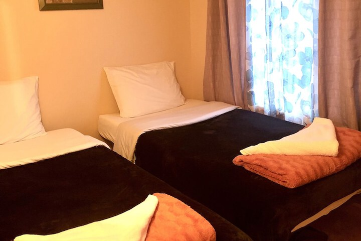 Room 2 of 47