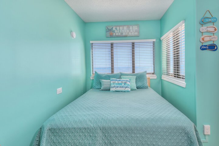 Room 2 of 91