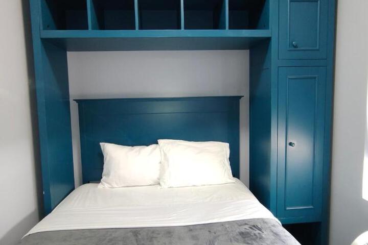 Twin Bed