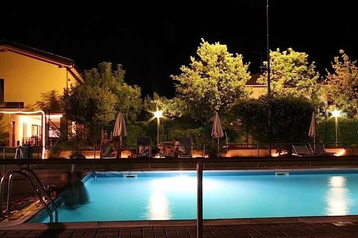Pool 11 of 31