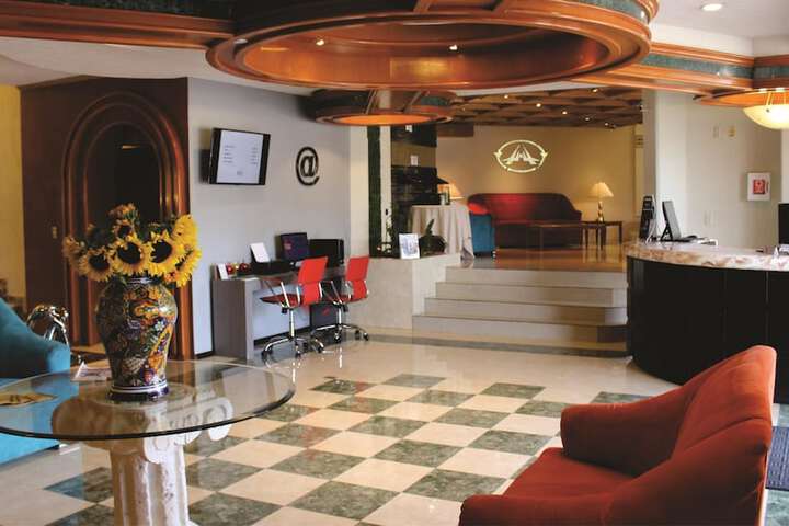 Guest Lobby