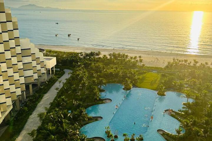 The Cam Ranh Resort all Luxury Service