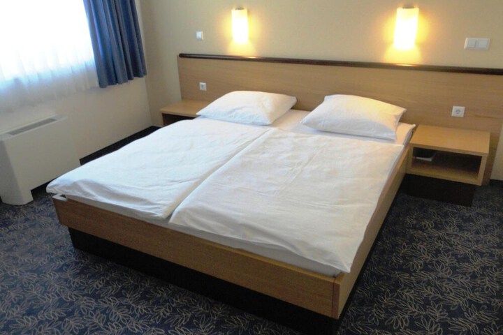 Room 14 of 47