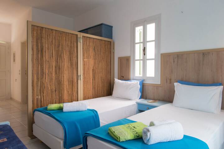 Room 29 of 195