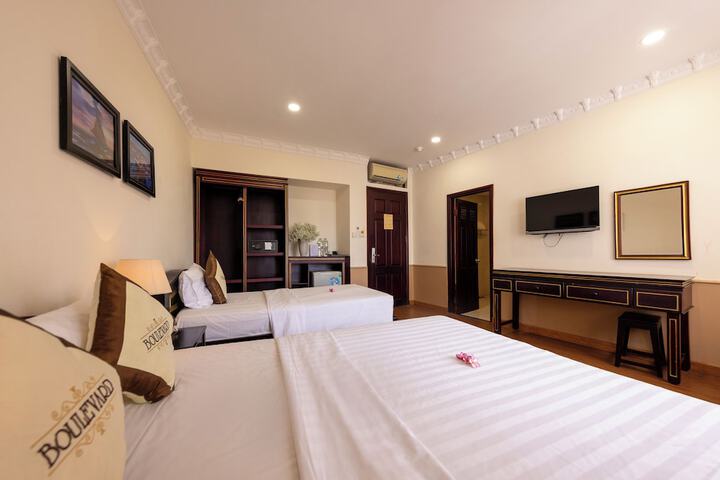 Room 15 of 68