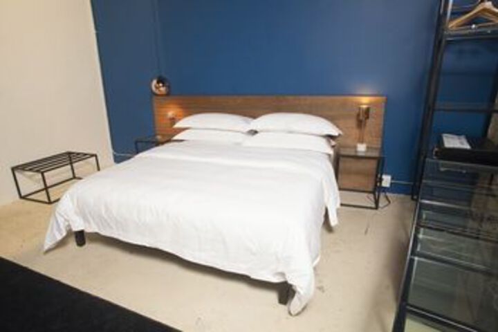 Room 48 of 89