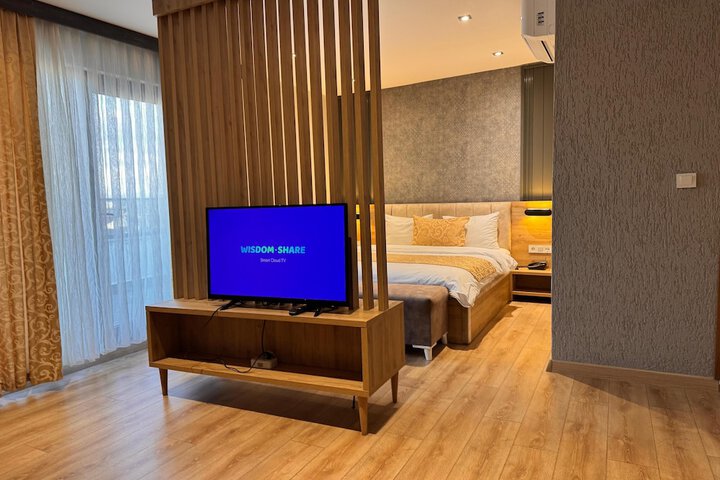 Room 14 of 31