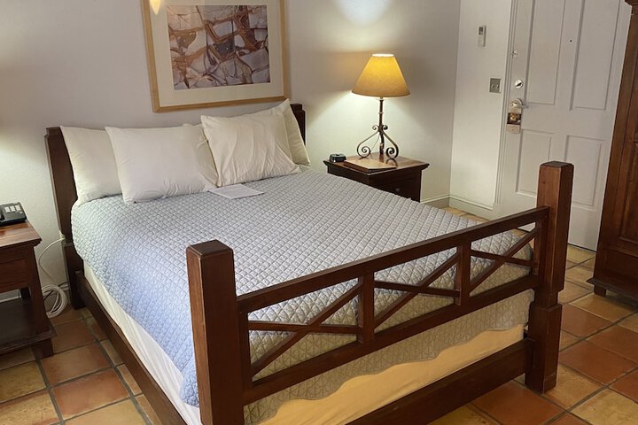 Room 12 of 49