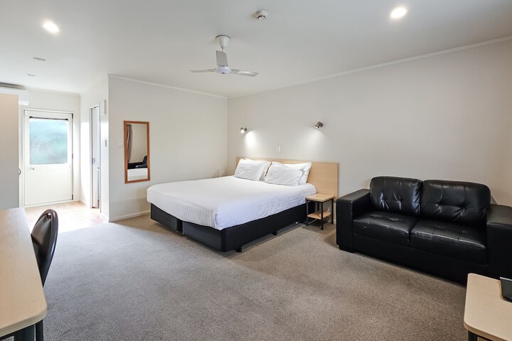 Room 56 of 83