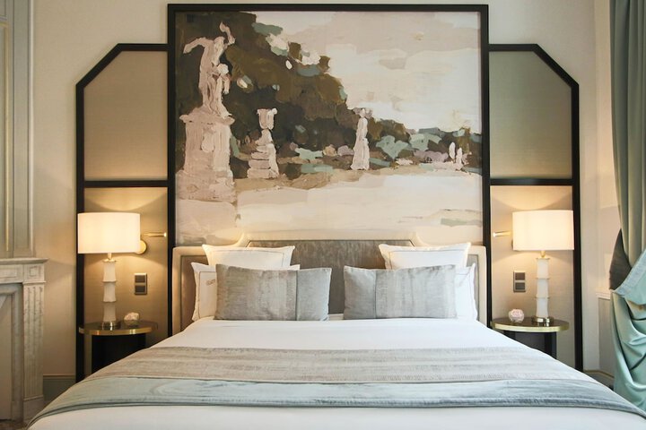 Room 47 of 179