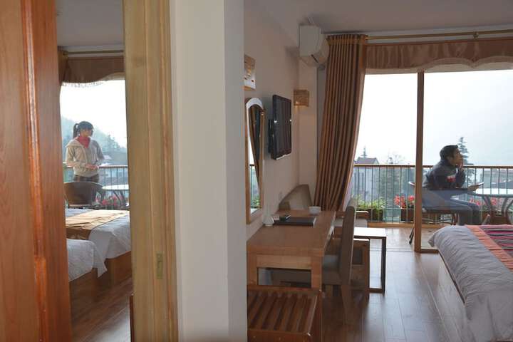 Room 6 of 65