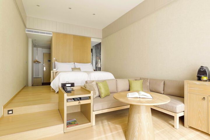 Room 30 of 87