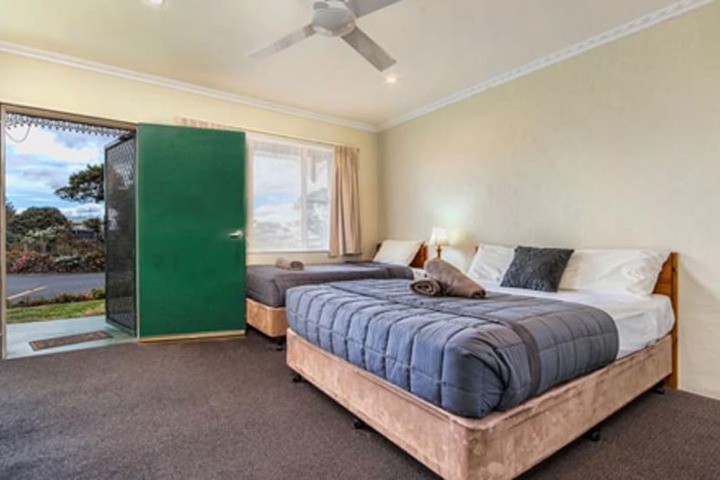 Room 10 of 53