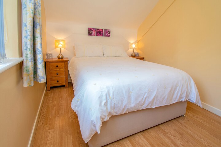 Room 2 of 15