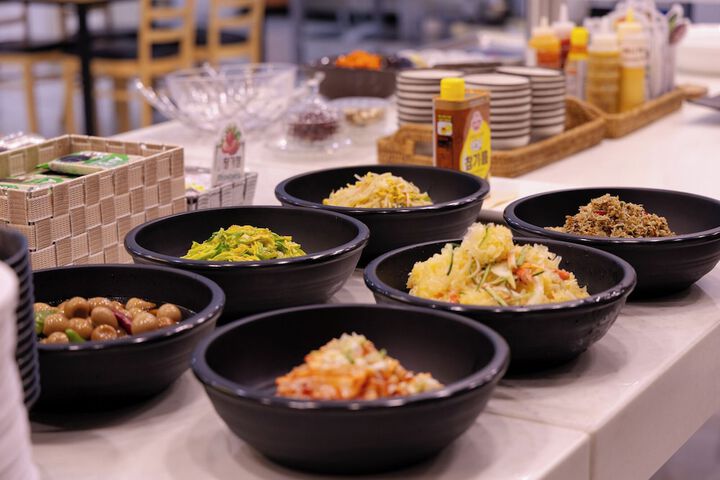 Breakfast buffet
