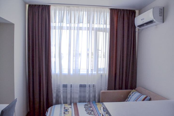 Room 27 of 128