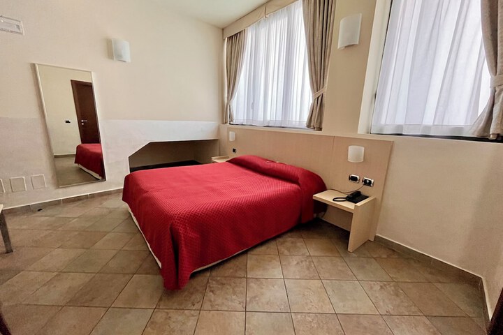 Room 20 of 90