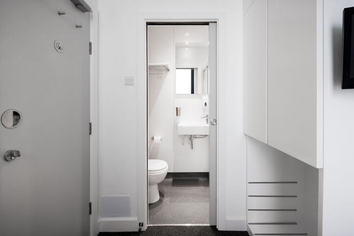 Room 22 of 52