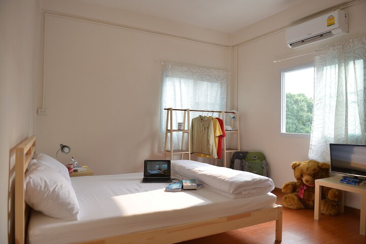 Room 11 of 29