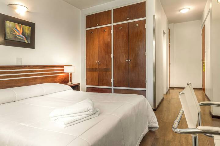 Room 19 of 34