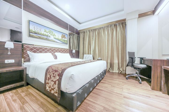 Room 9 of 64
