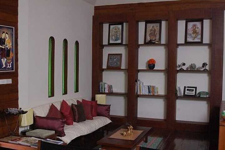 Entrance & Lobby