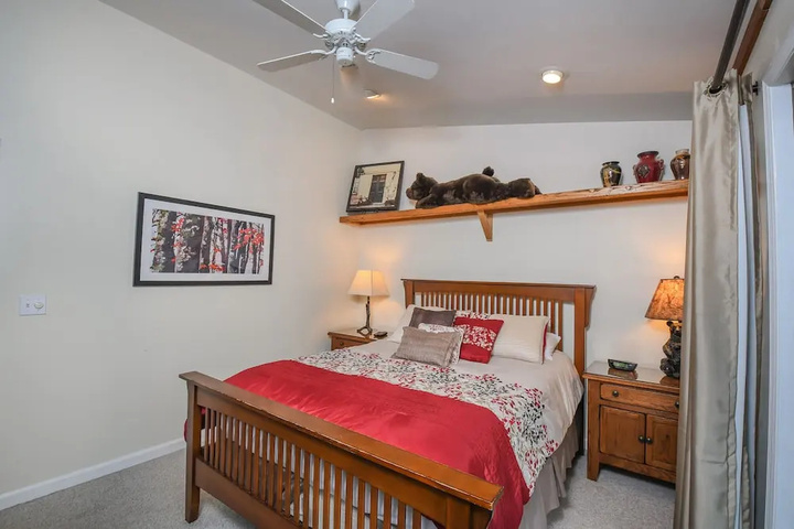 Room 3 of 6