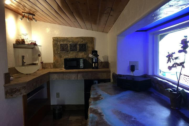 Room 9 of 97