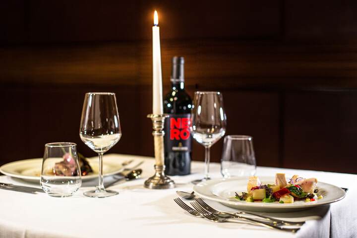 Dining 86 of 136