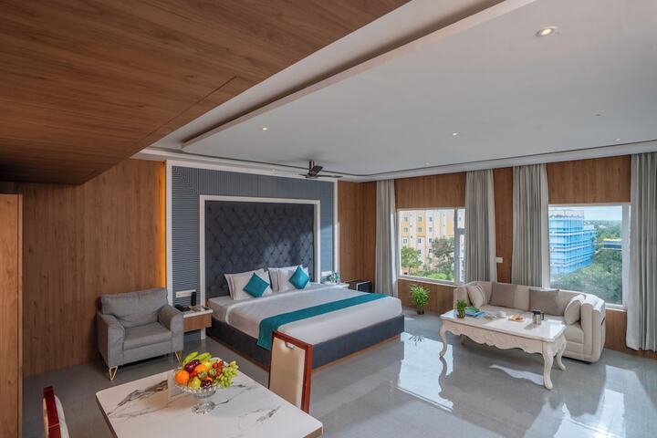 Room 21 of 36
