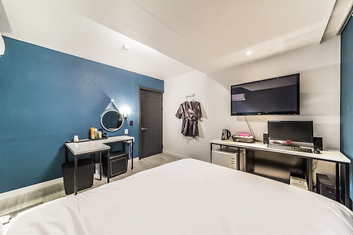 Room 7 of 21