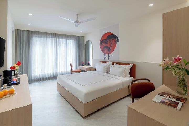 Room 13 of 19