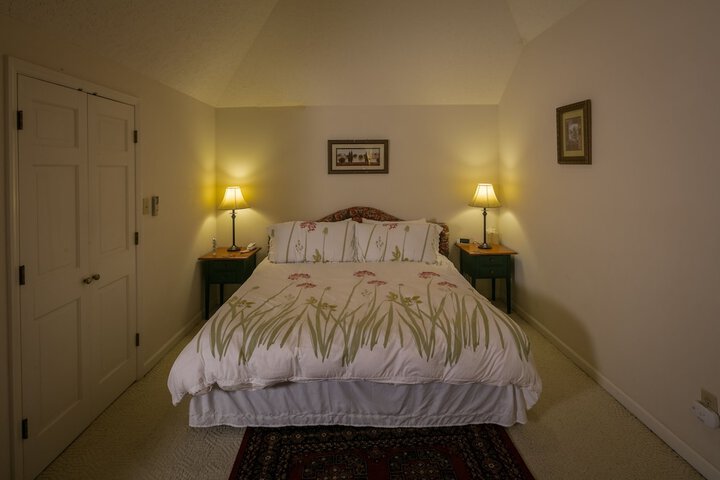 Room 38 of 95