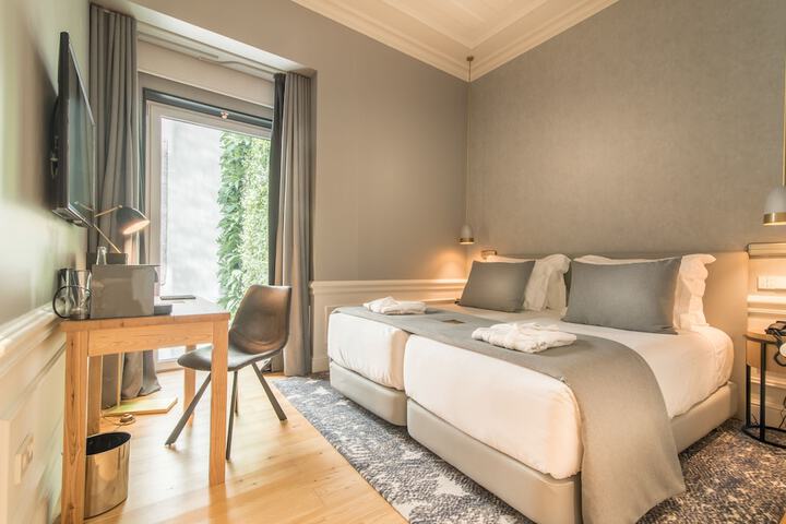 Room 20 of 77