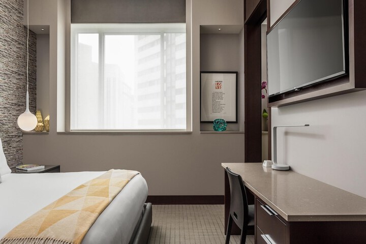 Room 26 of 195