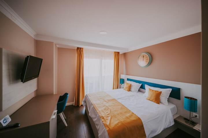 Room 8 of 51