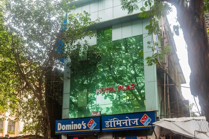 Photo of OYO 7481 Hotel Plaza