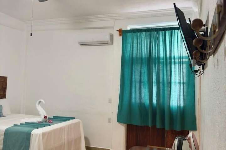 Room 7 of 31