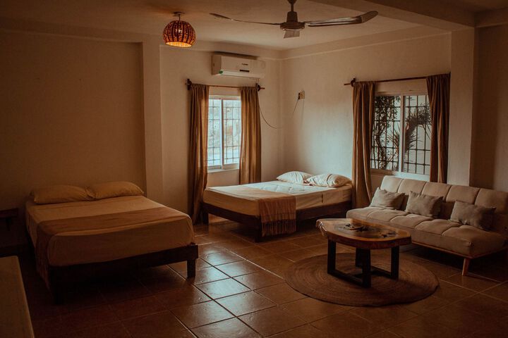 Room 26 of 42