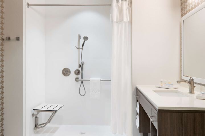 Bathroom shower