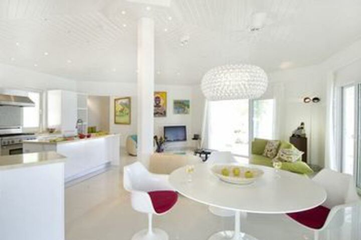 Room 14 of 24
