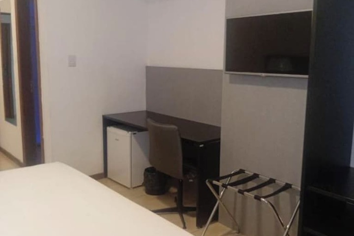 Room 11 of 31
