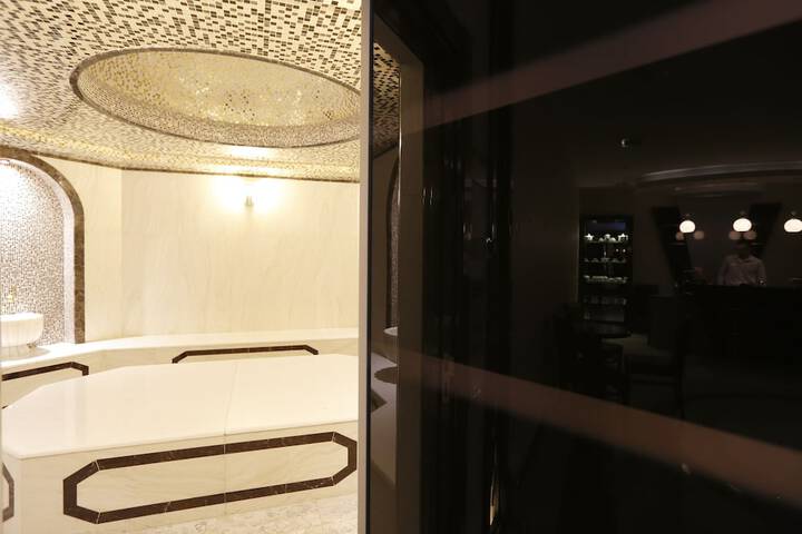 Room 3 of 25