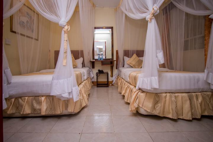 Room 14 of 60