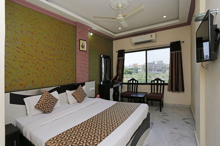 Room 12 of 14