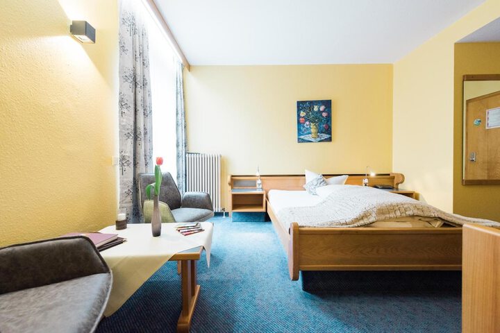 Room 15 of 36