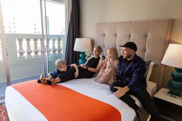 Room 10 of 36